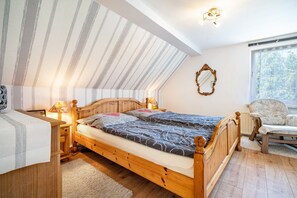 1 bedroom, free WiFi, bed sheets