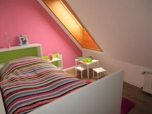 3 bedrooms, free WiFi, bed sheets - Apartment 'Ferienwohnung Max Und Moritz' with Shared Garden (Mirow)