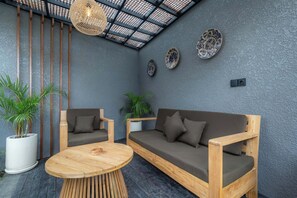 Family Villa | Living area