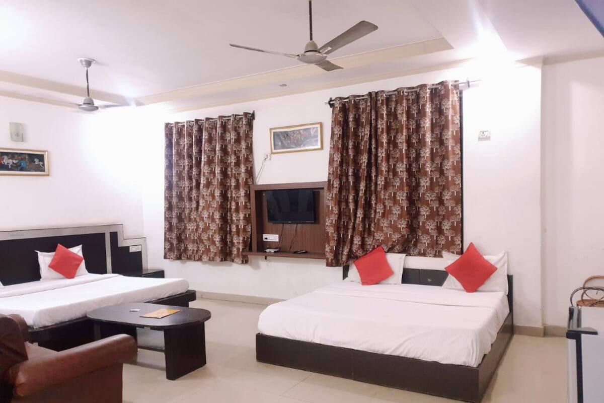 Premium Room, City View | Free WiFi, bed sheets