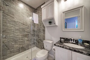 Shower, hair dryer, towels - Sleeps 54, 4 Bayfront Homes | Boat Dock, Waterfront Pool, Views | Laguna Village (Corpus Christi)