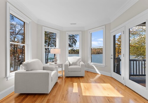 Sunset Pointe by AvantStay | Waterfront, Beach, Fire Pit | Sleeps 14 | 5BDR 4BA