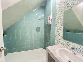 Ducha, cabezal de ducha tipo lluvia, artículos de tocador gratuitos