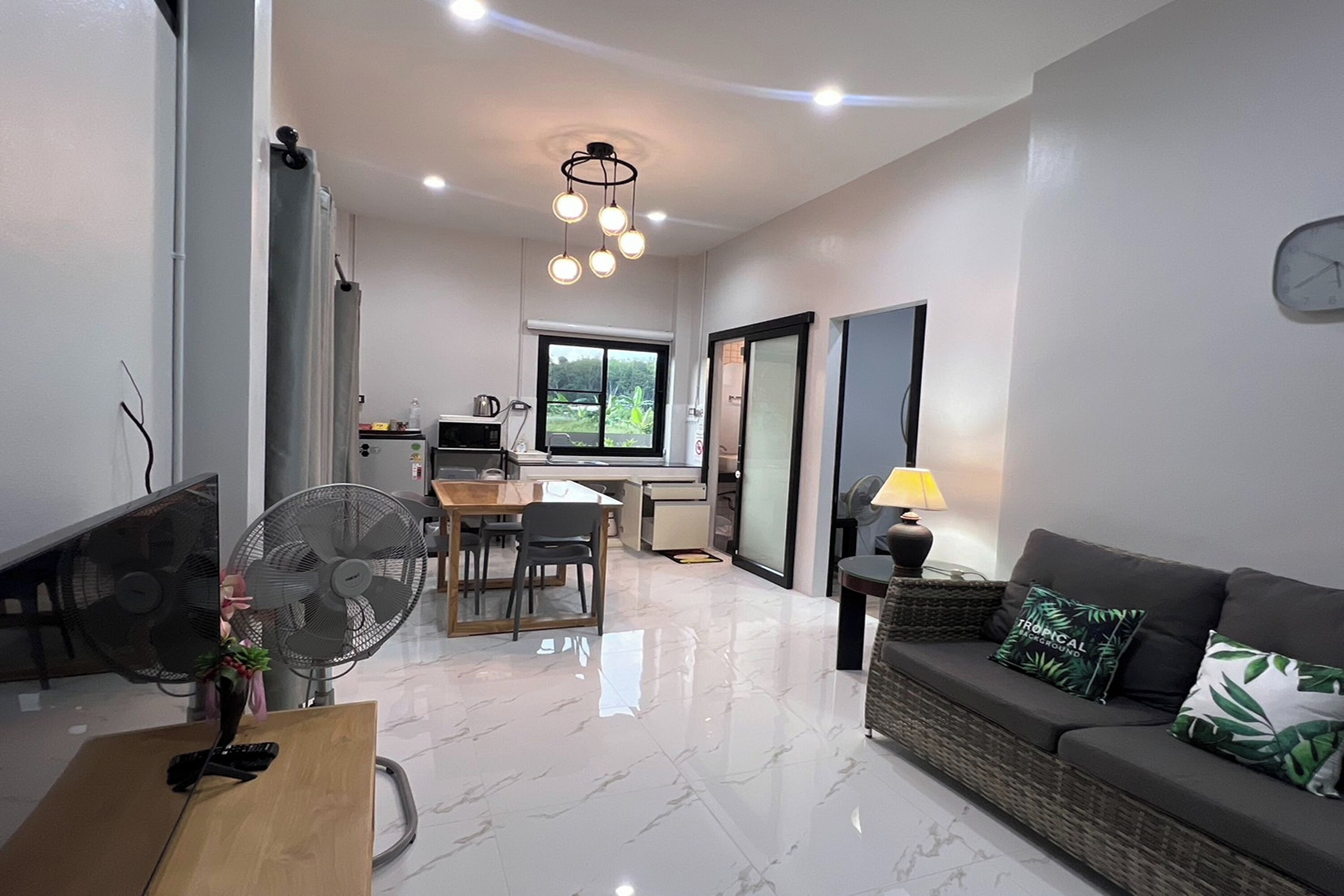 2 Bedrooms Superior Villa | Living area | 24-inch flat-screen TV with cable channels