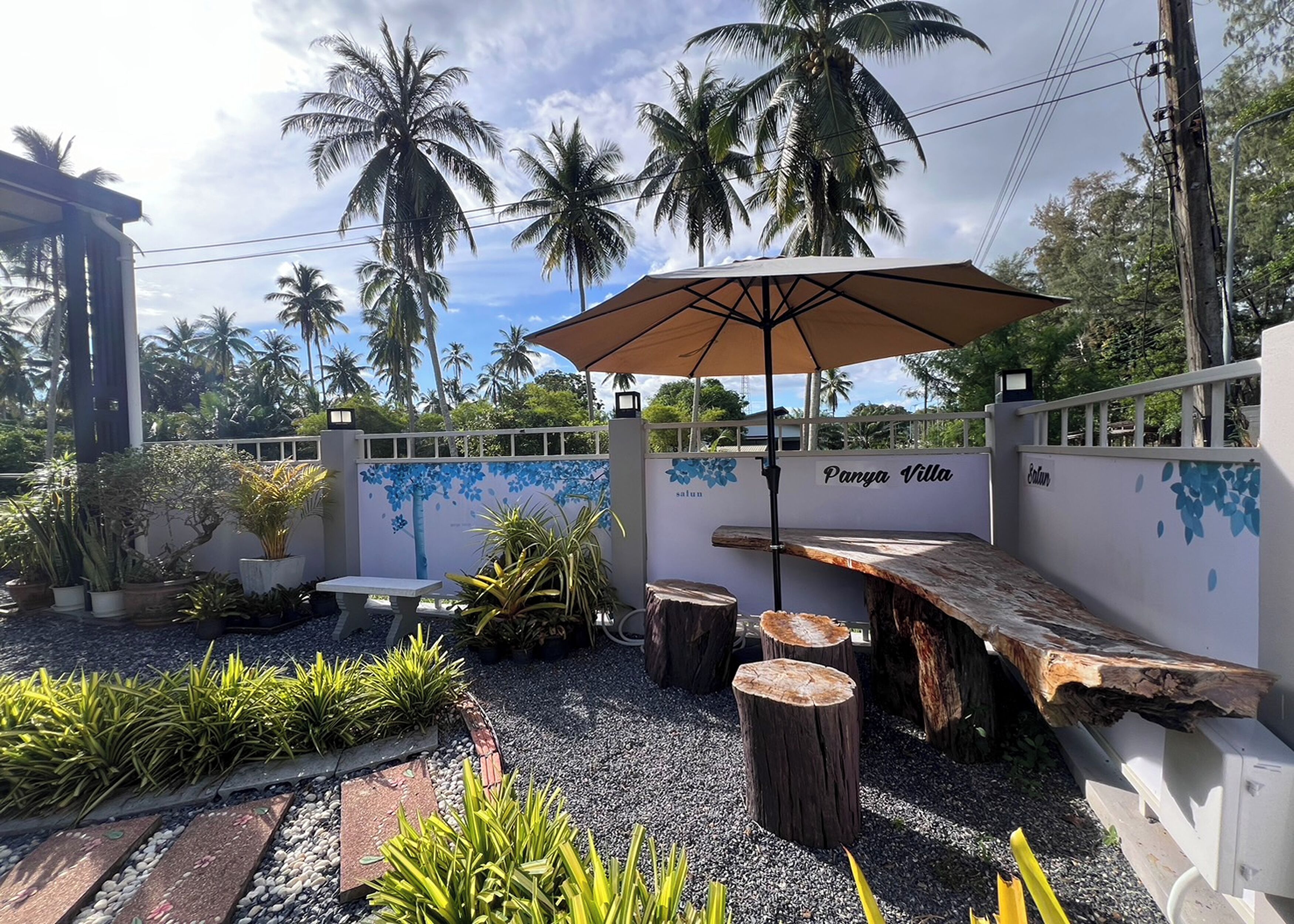 المنشأة من الخارج