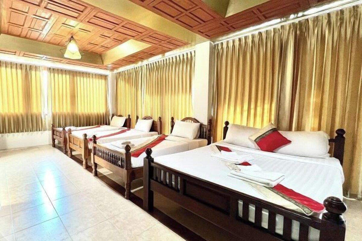 Desk, rollaway beds (surcharge), WiFi (free), bed sheets