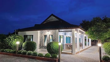 Mặt tiền nơi lưu trú