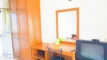 Kamar Double, kamar mandi pribadi | Meja kerja, Wi-Fi gratis, dan seprai linen