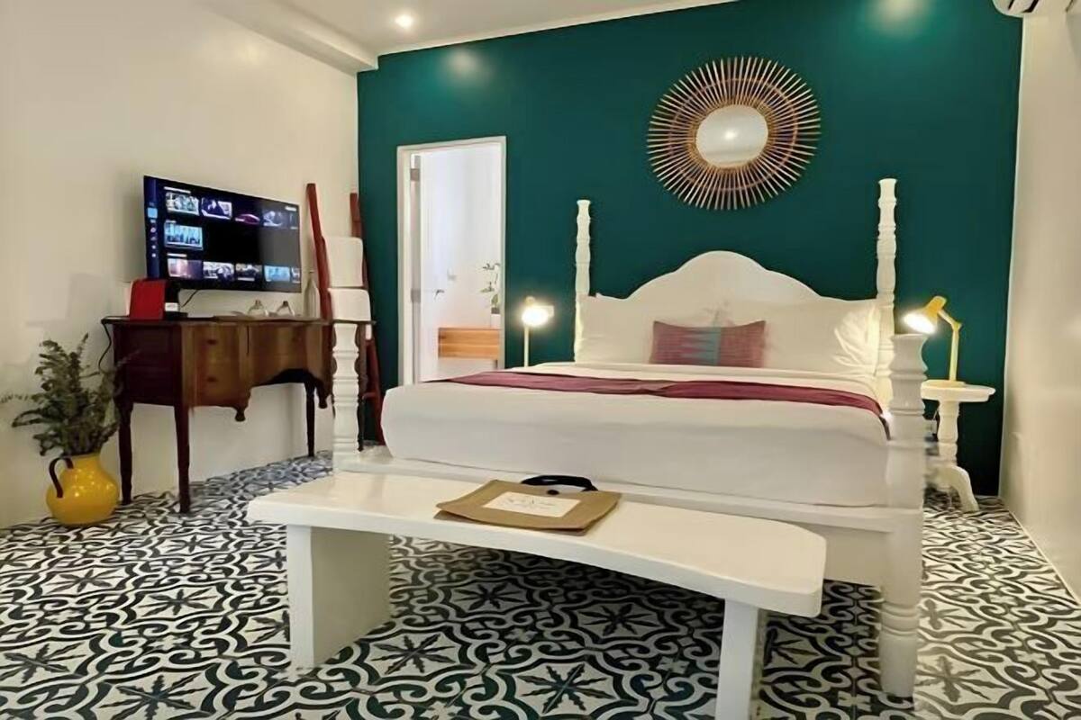 1 chambre, bureau, fer et planche à repasser, Wi-Fi gratuit
