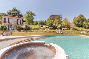 Pool - Apartment in Marche near Urbino and Pool (Apecchio)