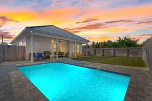 Beheizter Pool