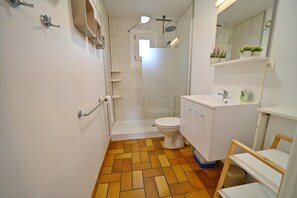 Shower - Chalet in Viroinval near Nature Park (Viroinval)