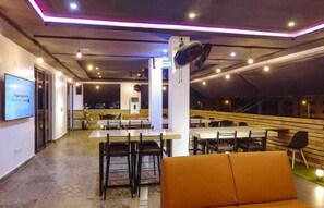 Bar (on property) - Five Clover Hotel Monestery Road (Lekki)