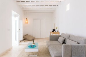 Rom – superior, utsikt mot høyde (Agua) | Sengetøy i egyptisk bomull, sengetøy av topp kvalitet og dundyner