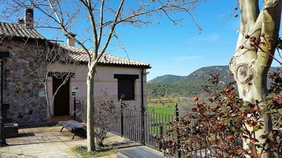 House with private pool in Cabañeros National Park