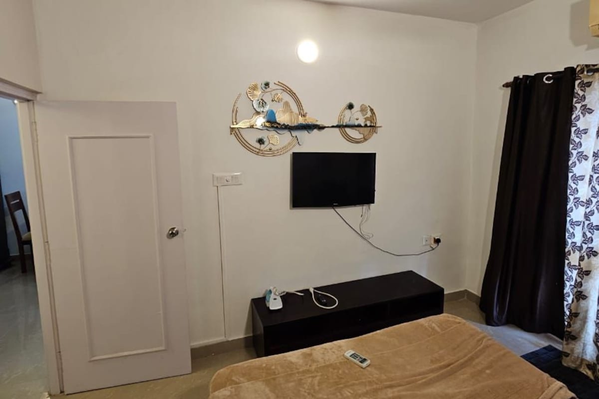 bhk 1bath 1balcony A1F4 | Free WiFi