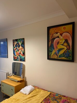 2 bedrooms - Stylish Comfotabe Riverside Cottage (Southampton)