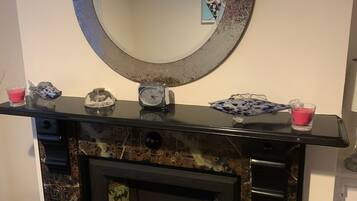 House, 2 Bedrooms, Patio, Garden View | Interior