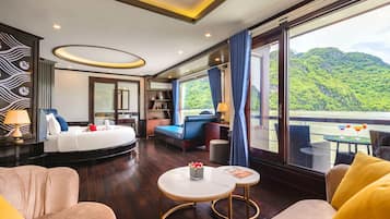 Suite presidencial, balcón, vista al océano | 1 habitación, escritorio y espacio para trabajar con laptop
