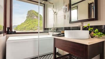 Ensemble douche/baignoire, douche à « effet pluie »