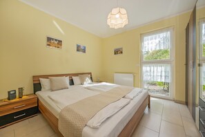 2 chambres, lit parapluie, Wi-Fi gratuit, draps fournis