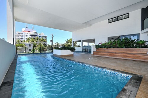 Beach & Shops at Your Doorstep - Buddina Escape