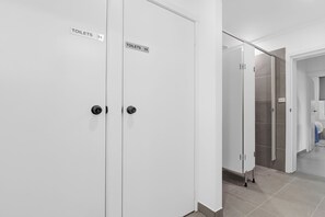Salle de bain commune
