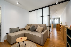 TV - Rooms Porto II in Poreč, Istria (Porec)