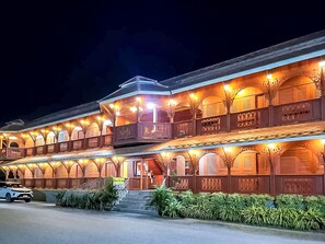 Exterior - Waraporn Grand Mountain Hotel (Wang Saphung)