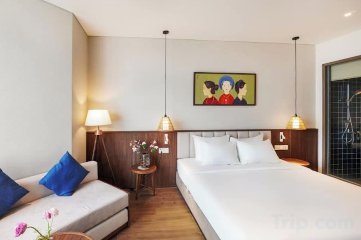 Betten mit Memory-Foam-Matratzen, Minibar, Schreibtisch