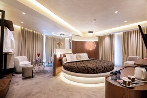 Suite Deluxe | Escritorio y wifi gratis