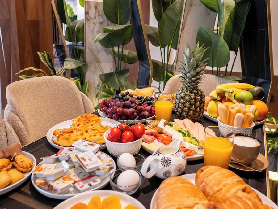 Tägliches inbegriffenes Frühstücksbuffet