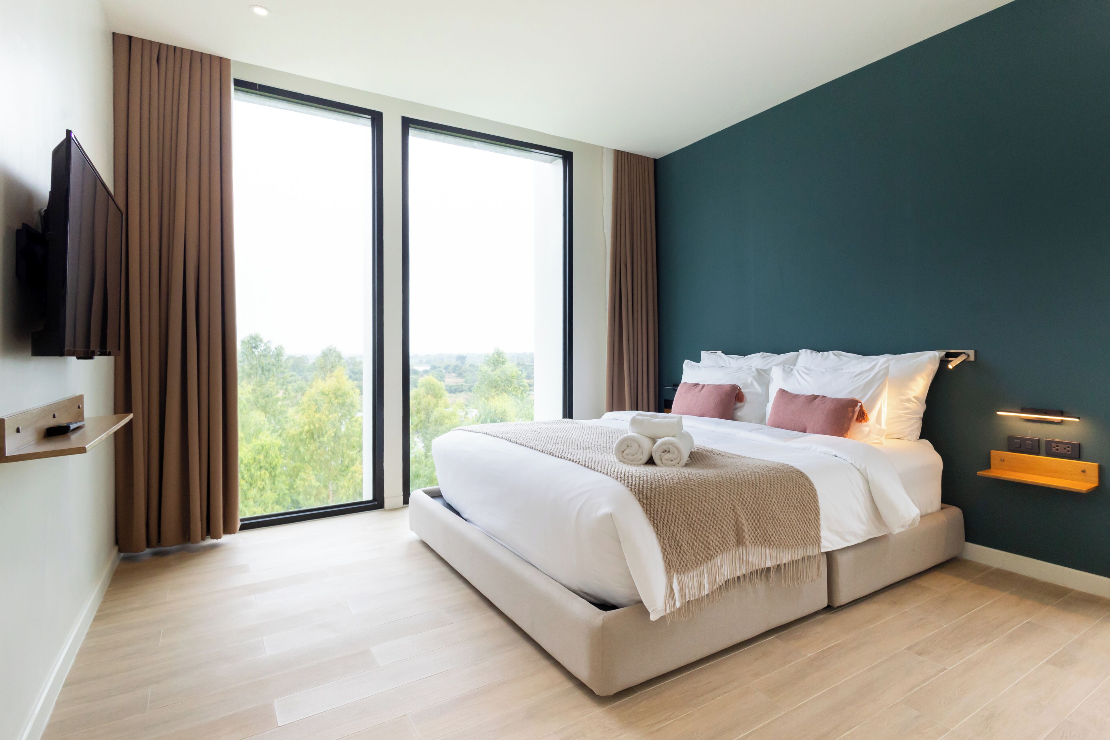 Bureau, Wi-Fi gratuit, draps fournis