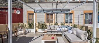 Casa El Puerto by Huskalia
