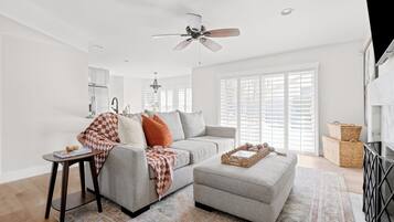 Smart TV, fireplace, offices