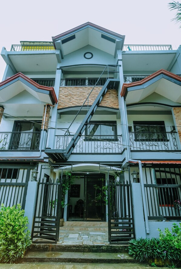 Voorkant van accommodatie