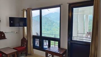 Superior Double Room, Balcony, Mountain View | Free WiFi