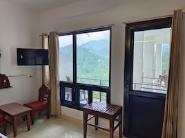 Superior Double Room, Balcony, Mountain View | Free WiFi