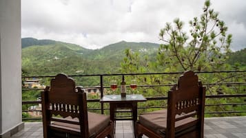 Executive Double Room, Balcony, Mountain View | Free WiFi