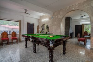 Billiards - Captain Resort (Kasauli)