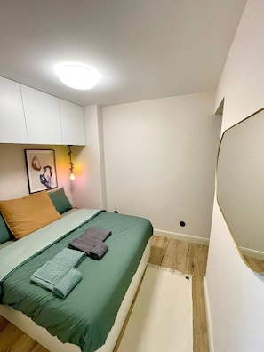 1 bedroom, WiFi, bed sheets