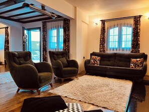 Family Villa | Living area