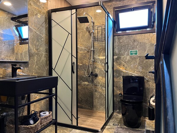 プレミアム バンガロー プライベートプール マウンテンビュー | バスルーム