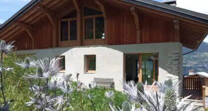 Appartement NEUF (octobre 2024) dans maison traditionnelle Savoyarde -