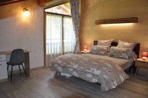 3 chambres, bureau, lit parapluie, Wi-Fi gratuit