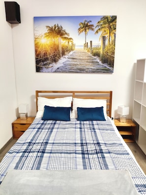 1 habitación, wifi y ropa de cama