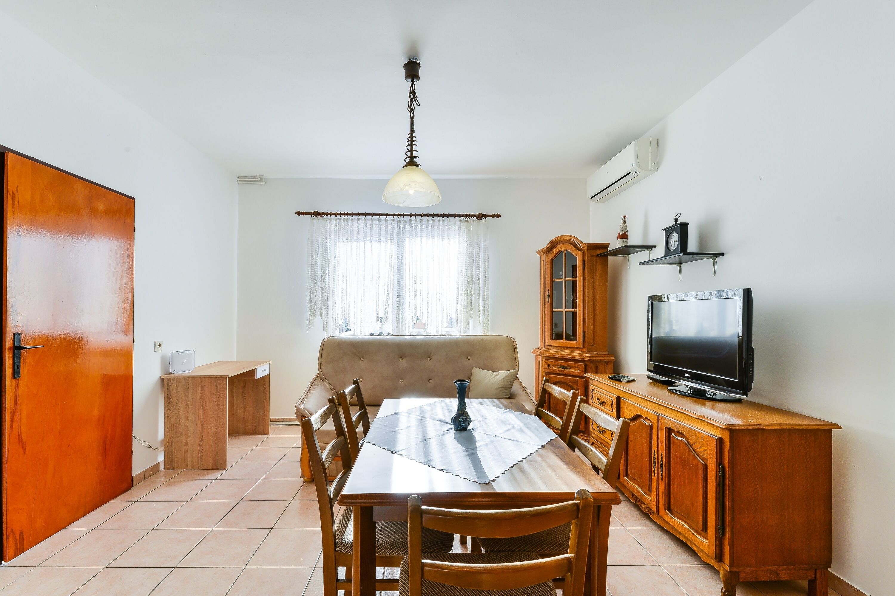 In-room dining