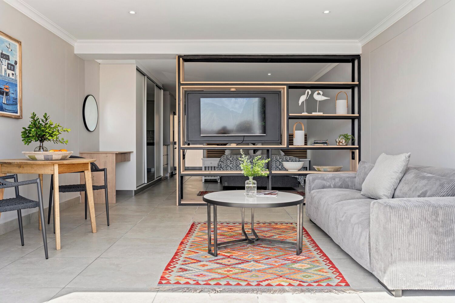 笔记本电脑工作区、熨斗/熨衣板、免费 WiFi、床单