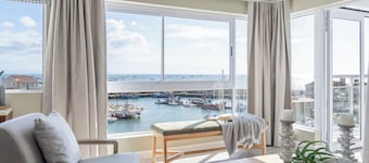 Harbour Club