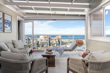 Premium Penthouse | Terrace/patio. Harbour Club